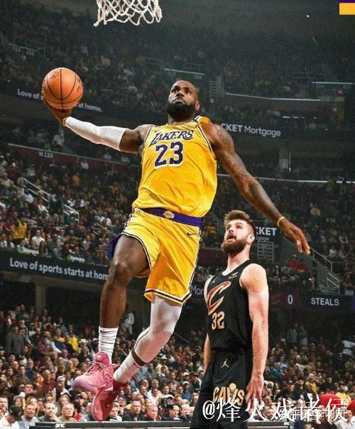 詹姆斯26分助力布朗尼首秀得分 骑士力克湖人喜迎5连胜 詹姆斯26分助力布朗尼首秀得分 骑士力克湖人喜迎5连胜